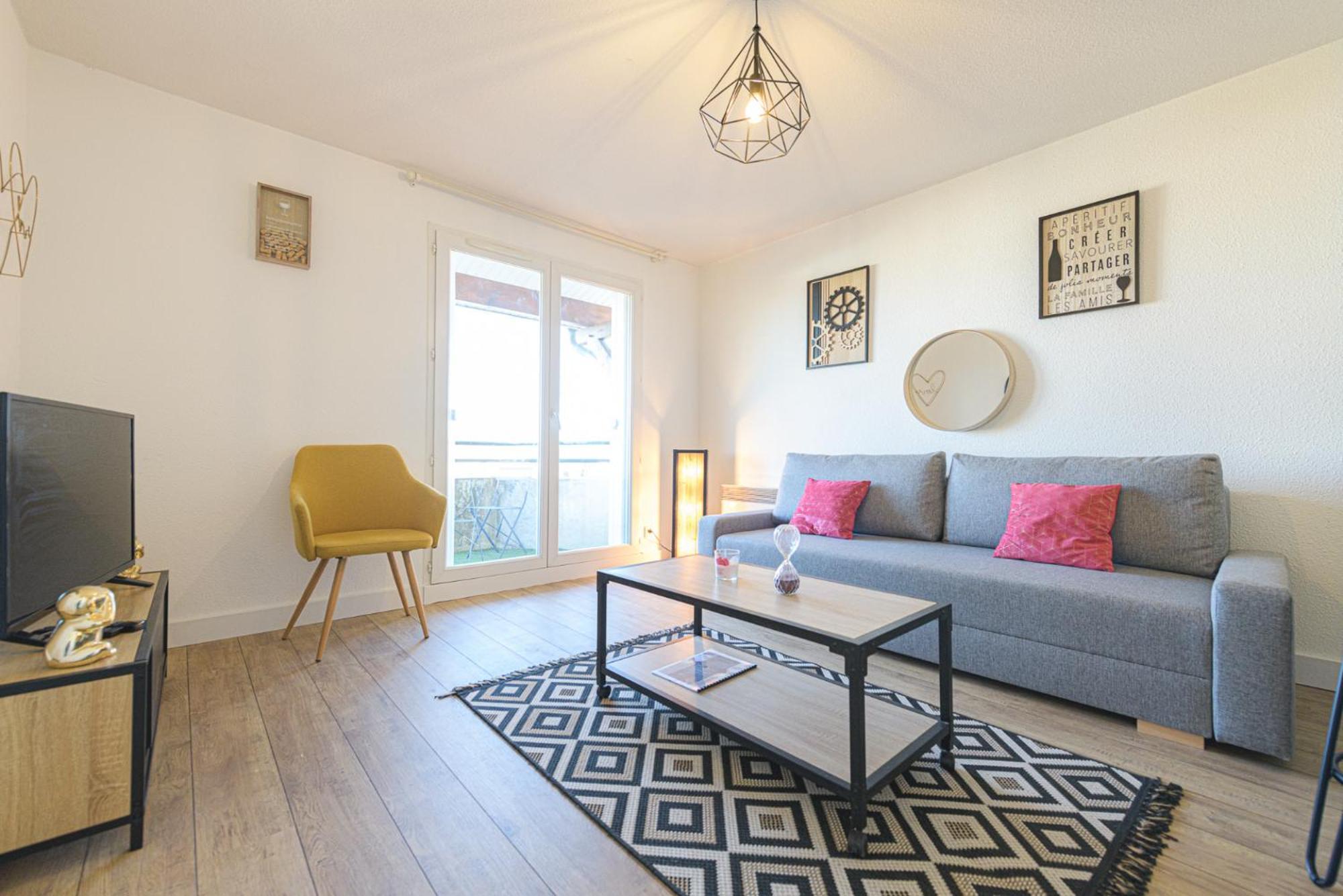 Magnifique Appartement T2 Renove Aux Vendanges 盖亚克 客房 照片
