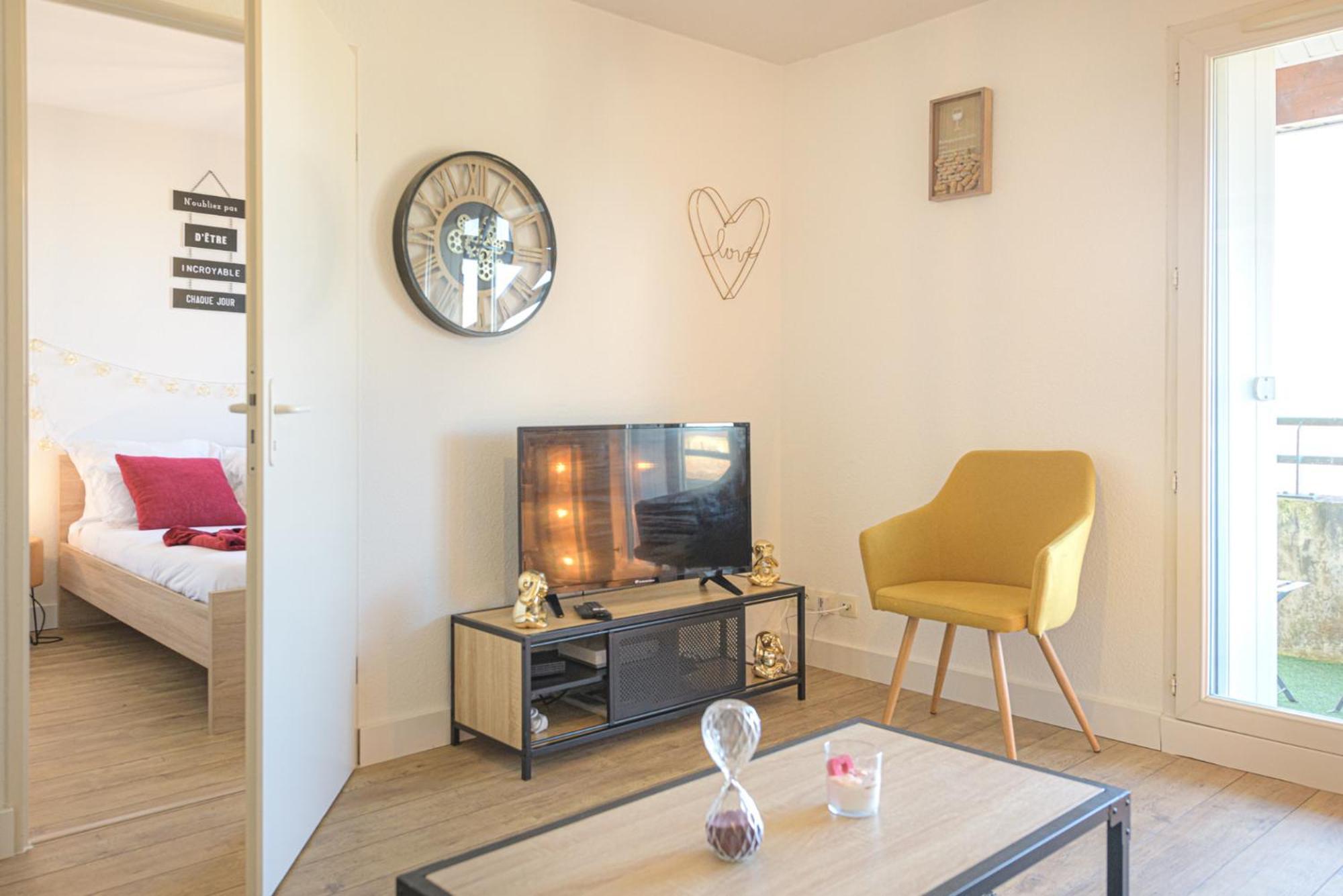 Magnifique Appartement T2 Renove Aux Vendanges 盖亚克 客房 照片