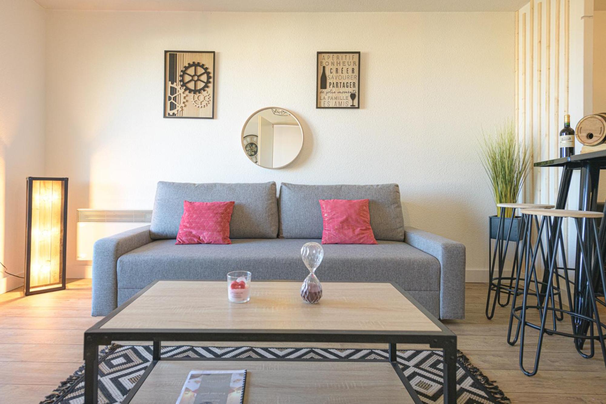 Magnifique Appartement T2 Renove Aux Vendanges 盖亚克 客房 照片